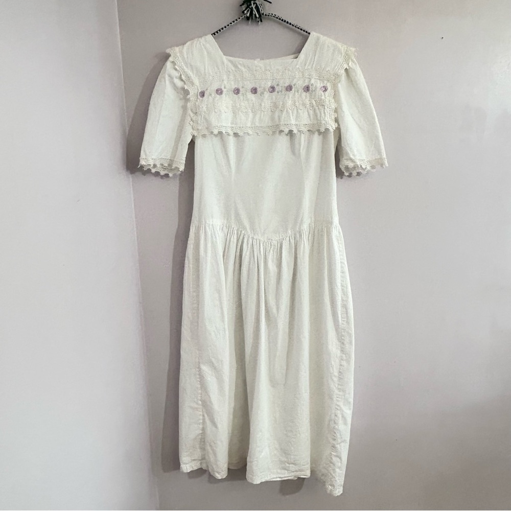 Vintage Sarin New York White Cotton Prairie Dress - Picture 7 of 10